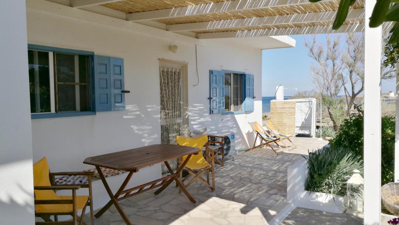 Вилла Anemos Seaside House Скирос Экстерьер фото